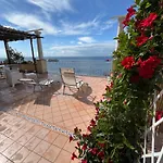Design Sea View Accessible By 250 Steps Appartement *