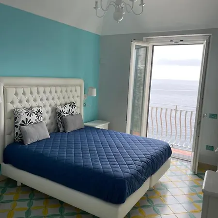 Apartment Design Sea View Accessible By 250 Steps