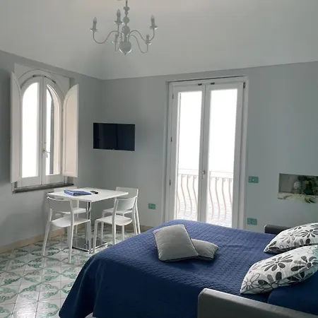 Apartament Design Sea View Accessible By 250 Steps *