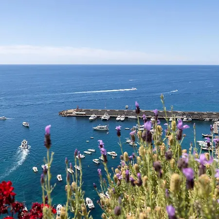 Design Sea View Accessible By 250 Steps Apartment Amalfi