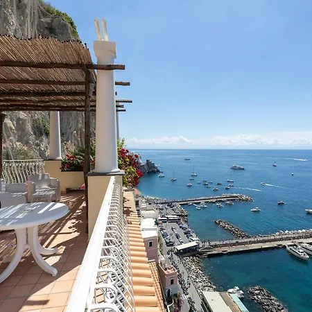 Apartament Design Sea View Accessible By 250 Steps