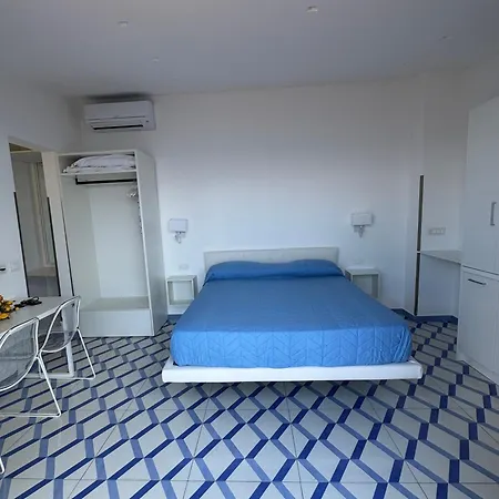 Design Sea View Accessible By 250 Steps