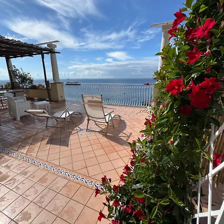 Design Sea View Accessible By 250 Steps Apartament *