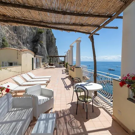 Design Sea View Accessible By 250 Steps *